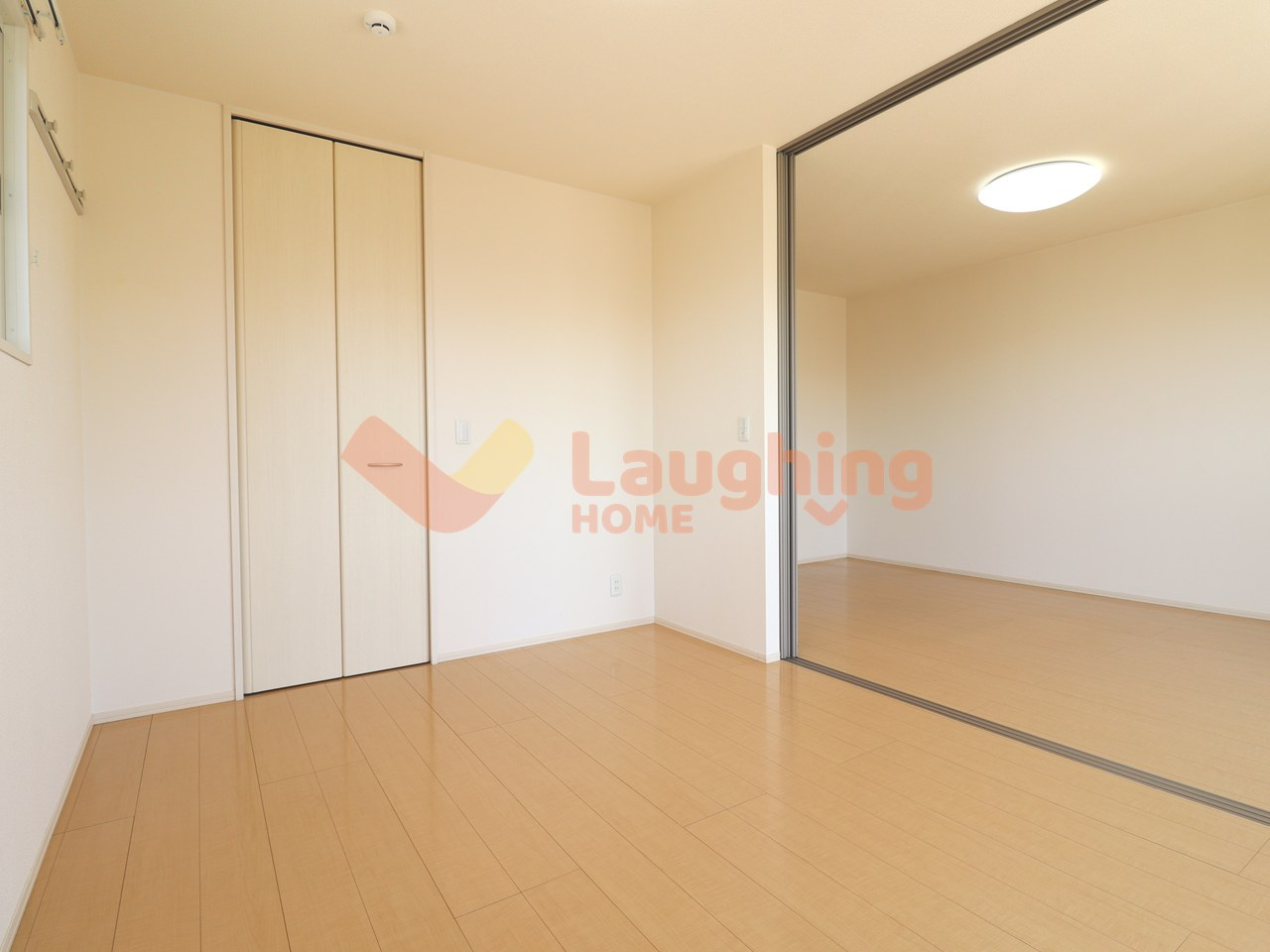 コルリスB棟の内装|明るい室内です※同タイプのお部屋になります。