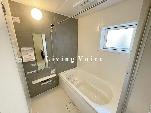 【トイレ】 | 【仲介手数料０円】藤沢市羽鳥5丁目　新築一戸建て　全3棟