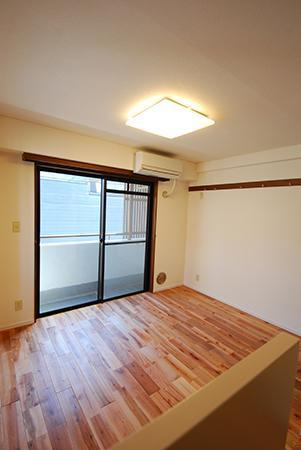 ペアメゾンアルファ―　駅近　角部屋　オートロックの居間・リビング