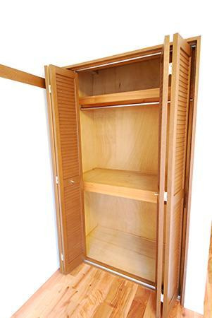 ペアメゾンアルファ―　駅近　角部屋　オートロックの収納