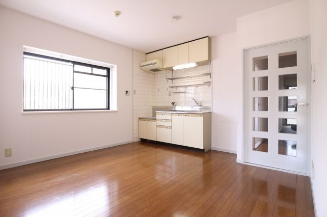 第2マンション旭の居間・リビング