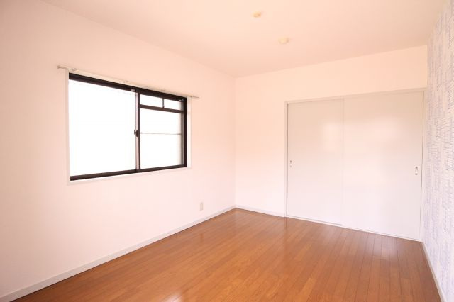 第2マンション旭の寝室