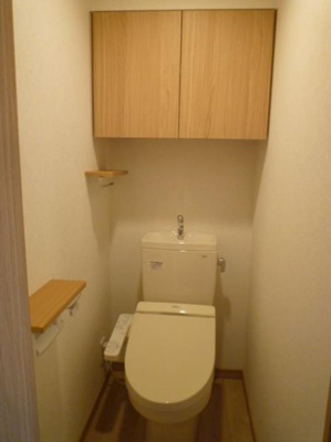 【トイレ】 | ルーブル方南町弐番館 | 温水洗浄便座。