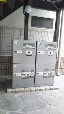 ヌーヴォープリエールのエントランス|出入り口