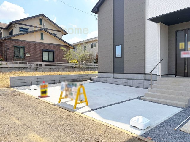 取手市ゆめみ野5期　新築戸建て　2号棟の駐車場|カースペースは2台お停めいただけます♪