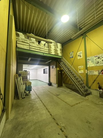 西浦町1丁目　貸事務所の内装|倉庫（約20帖）