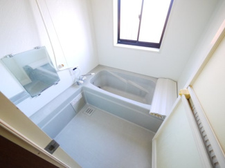 【浴室】 | 八街市八街い　中古戸建 | 内装リフォーム済み令和7年12月敷地約71坪ドックランバーベキューが可能です駐車2台可能閑静な分譲地