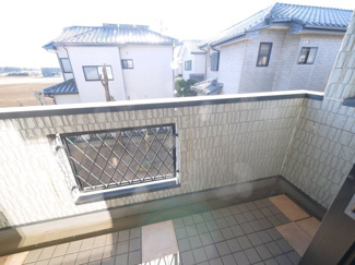 【バルコニー】 | 八街市八街い　中古戸建 | 内装リフォーム済み令和7年12月敷地約71坪ドックランバーベキューが可能です駐車2台可能閑静な分譲地