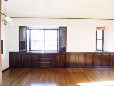 【居間・リビング】 | 中古戸建　南沢又字東谷地 | ★内覧予約で新米2kg★