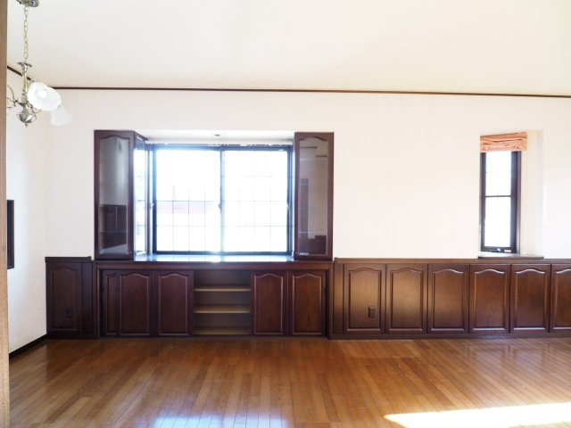 【居間・リビング】 | 中古戸建　南沢又字東谷地 | ★内覧予約で新米2kg★