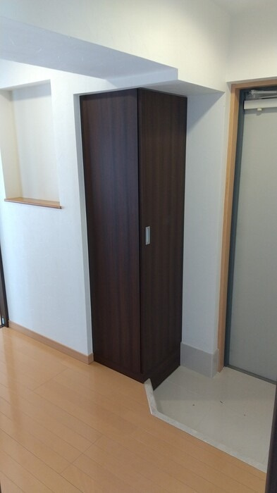 野本ハイツ駅西の玄関