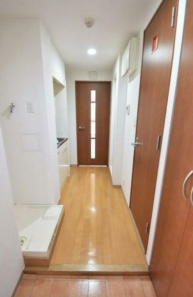 アリーチェ高田馬場の玄関