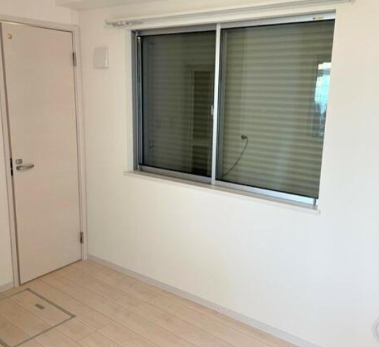 ラフィネ上中里の居間・リビング