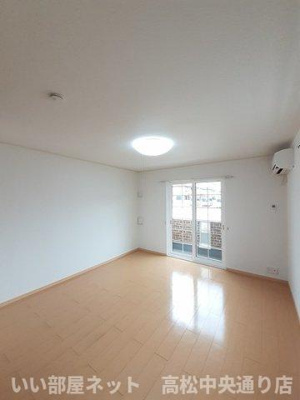 【居間・リビング】 | キャッツコート鶴市