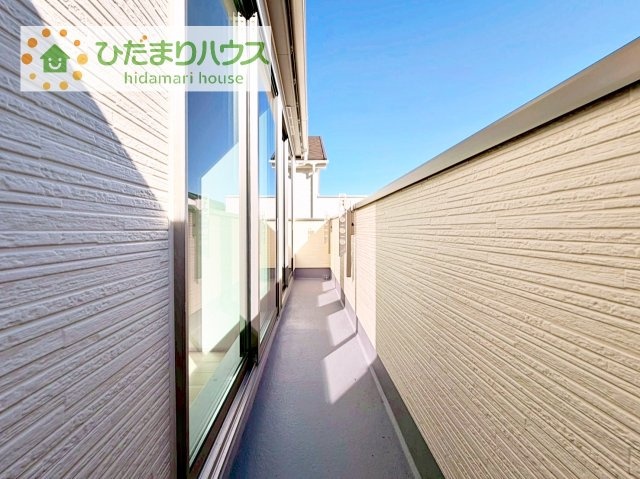 【バルコニー】 | 守谷市薬師台7丁目16番　新築戸建　A号棟 | あたたかな光が差し込む、南向きのバルコニー(#^^#)