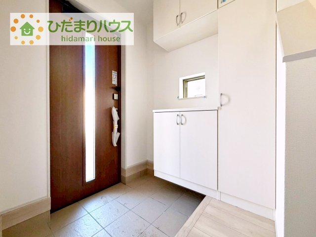 【玄関】 | 守谷市薬師台7丁目16番　新築戸建　A号棟 | 家族の靴をたっぷり収納！大型シューズクローゼット付き(^^♪
