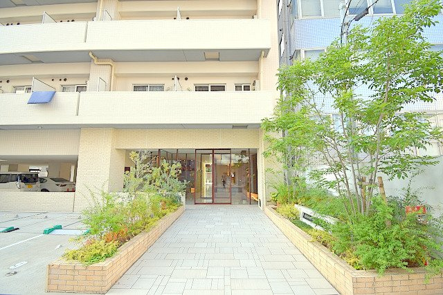 スプランディッド新大阪DUEのエントランス
