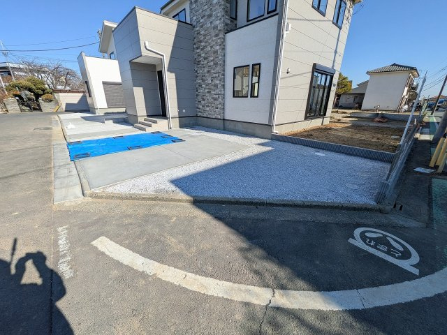 八王子市　めじろ台　新築一戸建ての駐車場|～めじろ台駅徒歩9分　2台駐車可能～