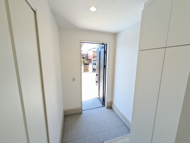 八王子市　めじろ台　新築一戸建ての外観パース|～めじろ台駅徒歩9分　2台駐車可能～