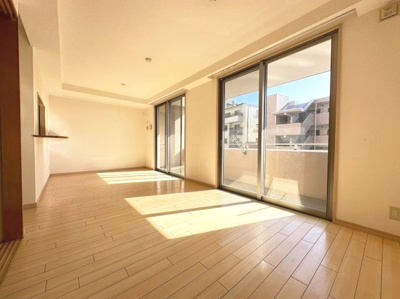 【居間・リビング】 | パークビュー緑地公園