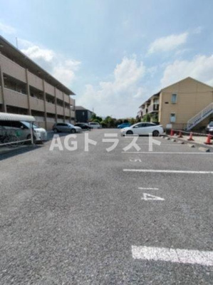 【駐車場】 | ラヴィーヌ