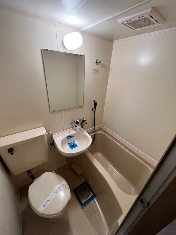 メゾン・ド・エティックの浴室