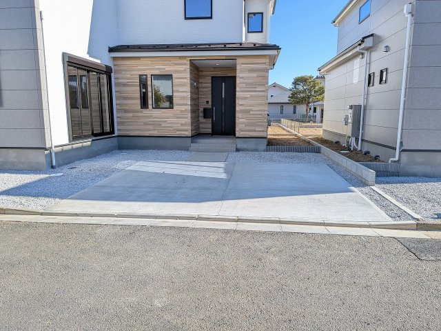 八王子市　めじろ台　新築一戸建ての駐車場|～めじろ台駅徒歩9分　2台駐車可能～