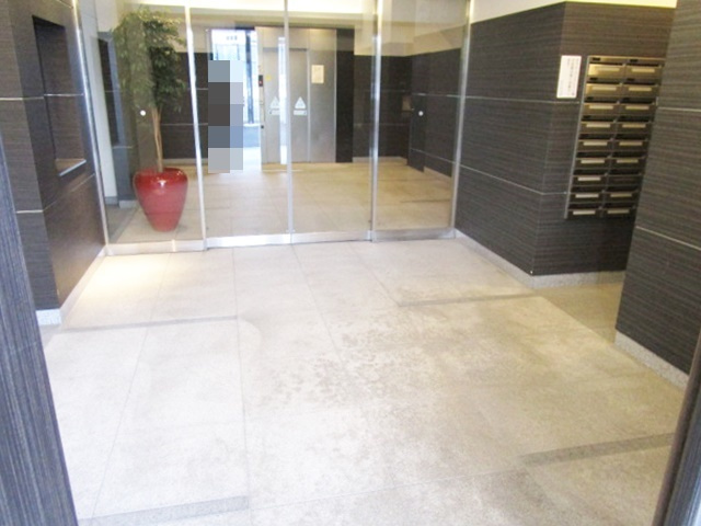 北区王子１丁目の賃貸マンションのエントランス|豪華なエントランス。