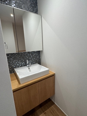 【独立洗面台】 | セキュレア西川田町24号棟 | 1F洗面台