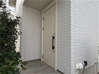 【玄関】 | セキュレア西川田町24号棟 | 玄関前