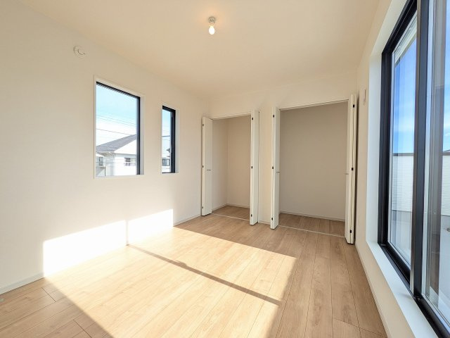 八王子市　めじろ台　新築一戸建て　１４期の収納|～収納力の高いクローゼット完備～