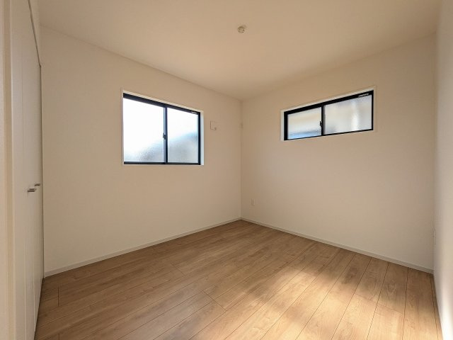八王子市　めじろ台　新築一戸建て　１４期の子供部屋|～2階5.2帖の洋室　2面採光で明るく風通しの良いお部屋です～