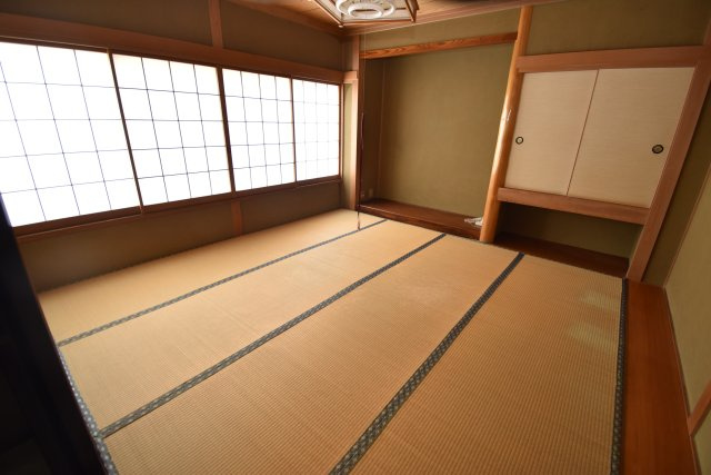 前橋市天川町売事務所の和室