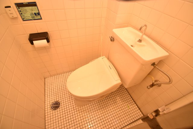 前橋市天川町売事務所のトイレ