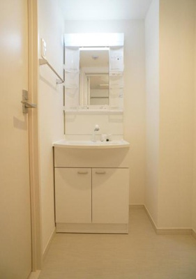 【洗面所】 | リブリ・レジデンス大木 | コンパクトで使いやすい洗面所