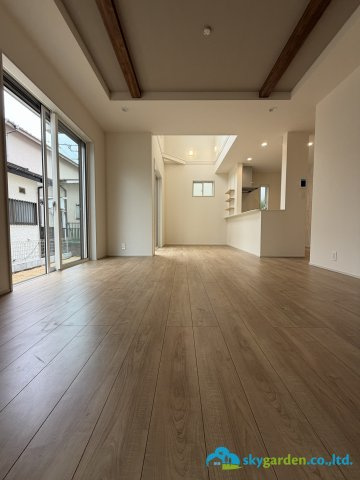 秦野市東田原　新築戸建　全1棟1号棟の居間・リビング