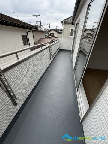 秦野市東田原　新築戸建　全1棟1号棟のバルコニー