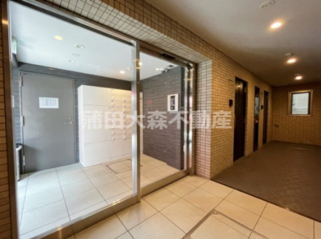 スカイコートパレス蒲田Ⅱのエントランス