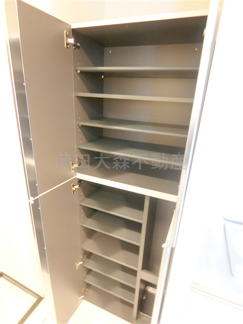 スカイコートパレス蒲田Ⅱの設備|シューズボックス