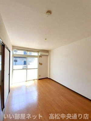 【居間・リビング】 | ミューズ松本Ⅲ