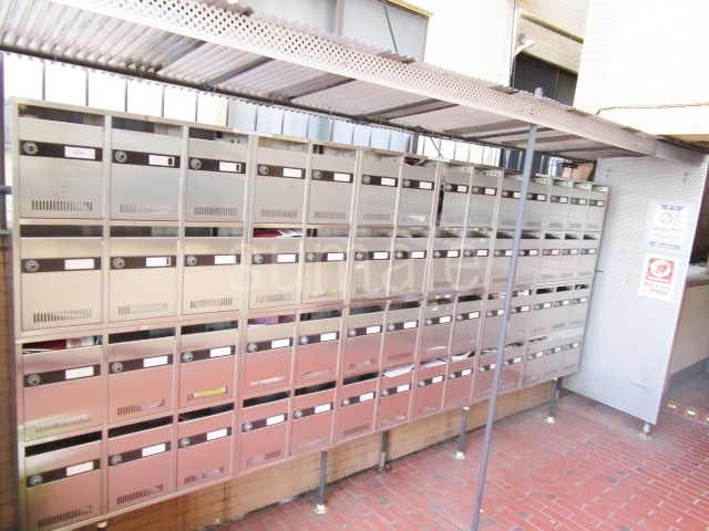 ウエストインパート１０のその他共用部分|ポストはこちら☆