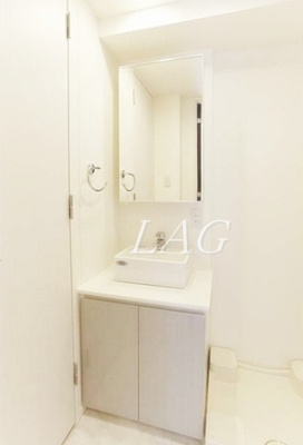 【洗面所】 | ライズ六本木永坂 | 洗面台です。