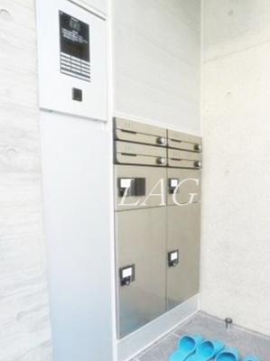 【その他共用部分】 | マノワール西麻布 | 宅配ボックスです。