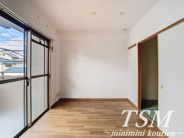 パレビバスの洋室