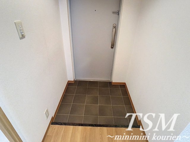 パレビバスの玄関