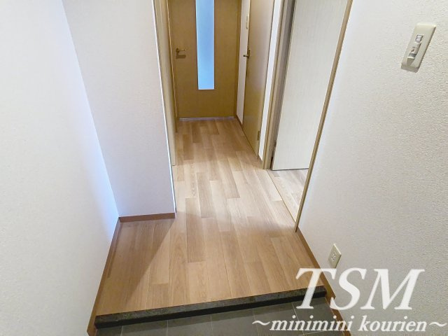 パレビバスの玄関