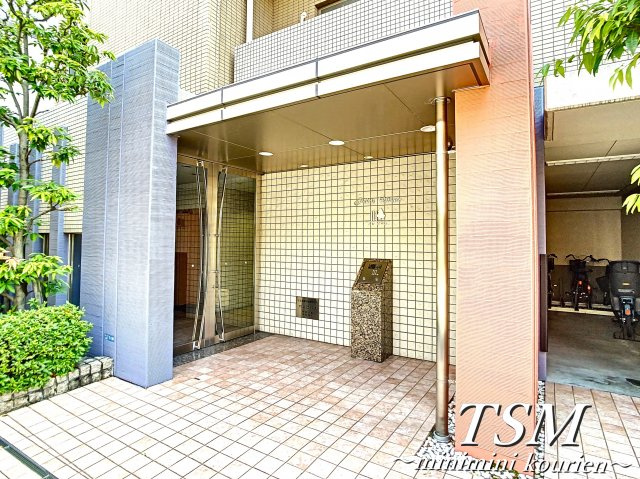 パレビバスのエントランス|オートロックあり