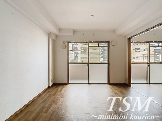 パレビバスの居間・リビング