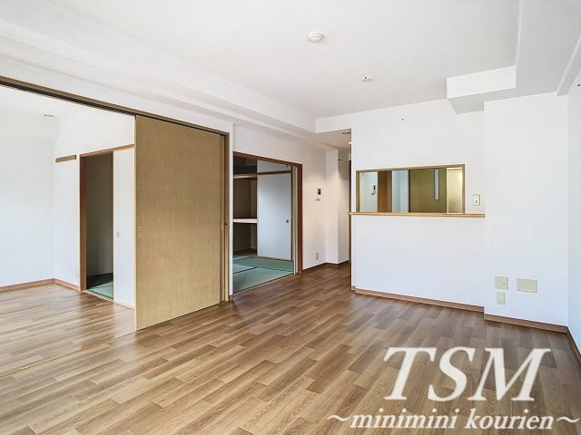 パレビバスの居間・リビング