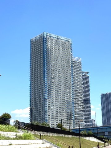 免震構造採用、総戸数883戸の大規模レジデンス